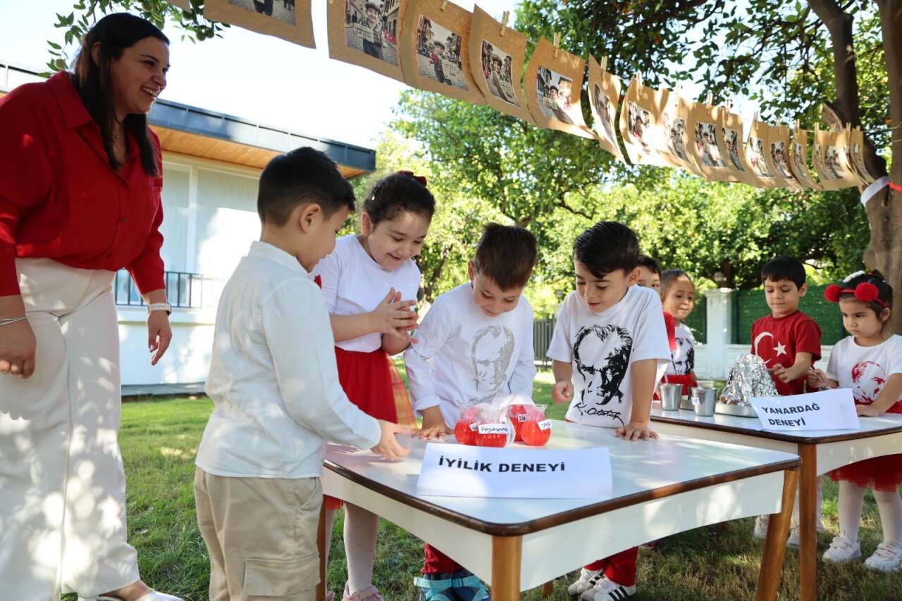 Muğla’da Miniklerden Cumhuriyet’e Renkli Kutlama 3